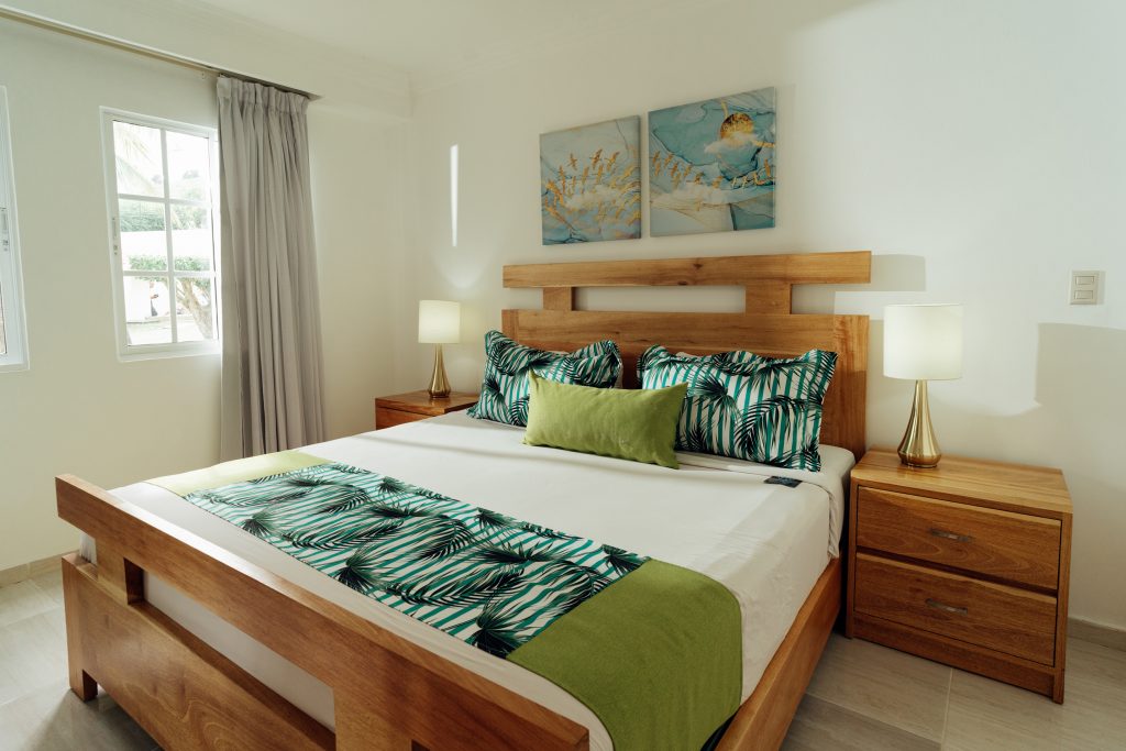 Crown & Residence Suites