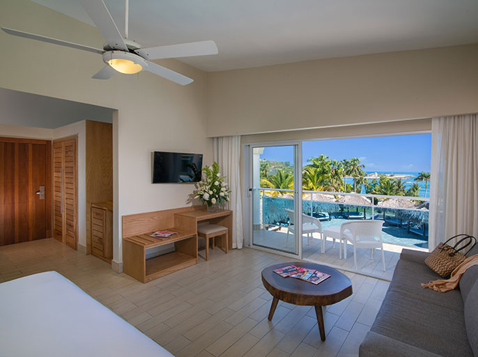 Junior Suites at Tropical